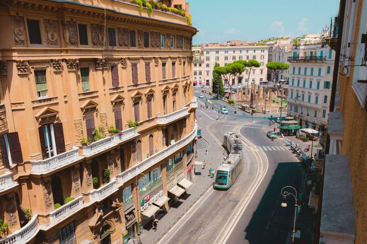 Leonardo Suite Navona Rome Bagian luar foto