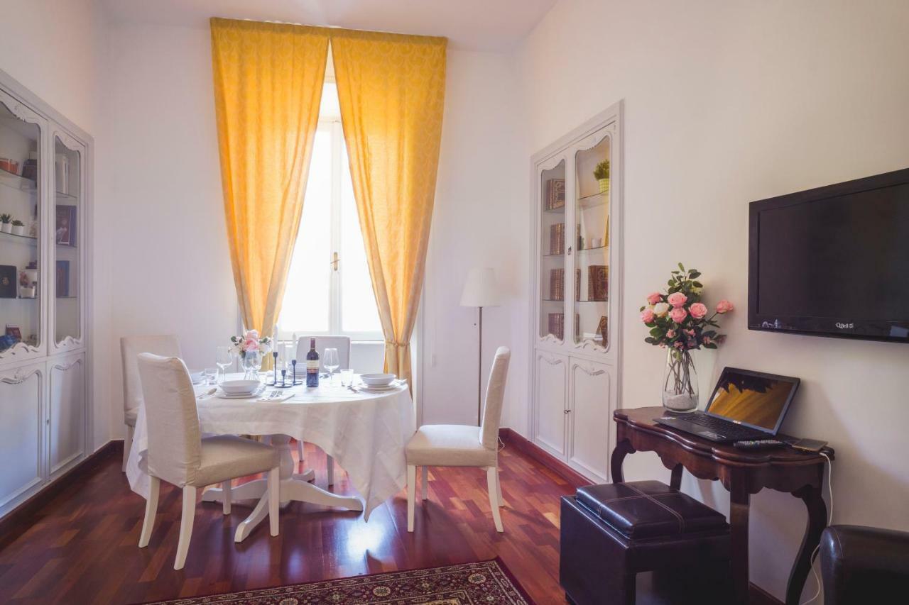 Leonardo Suite Navona Rome Bagian luar foto