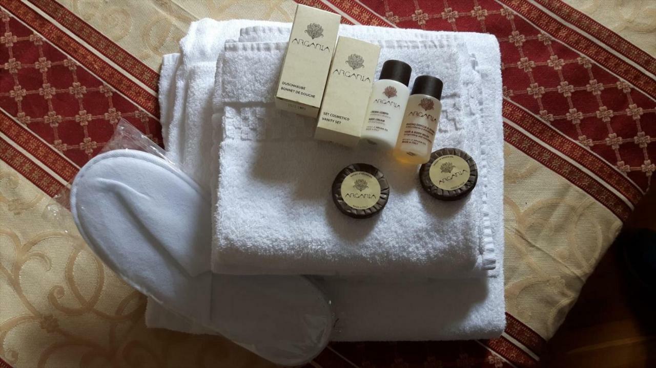 Leonardo Suite Navona Rome Bagian luar foto