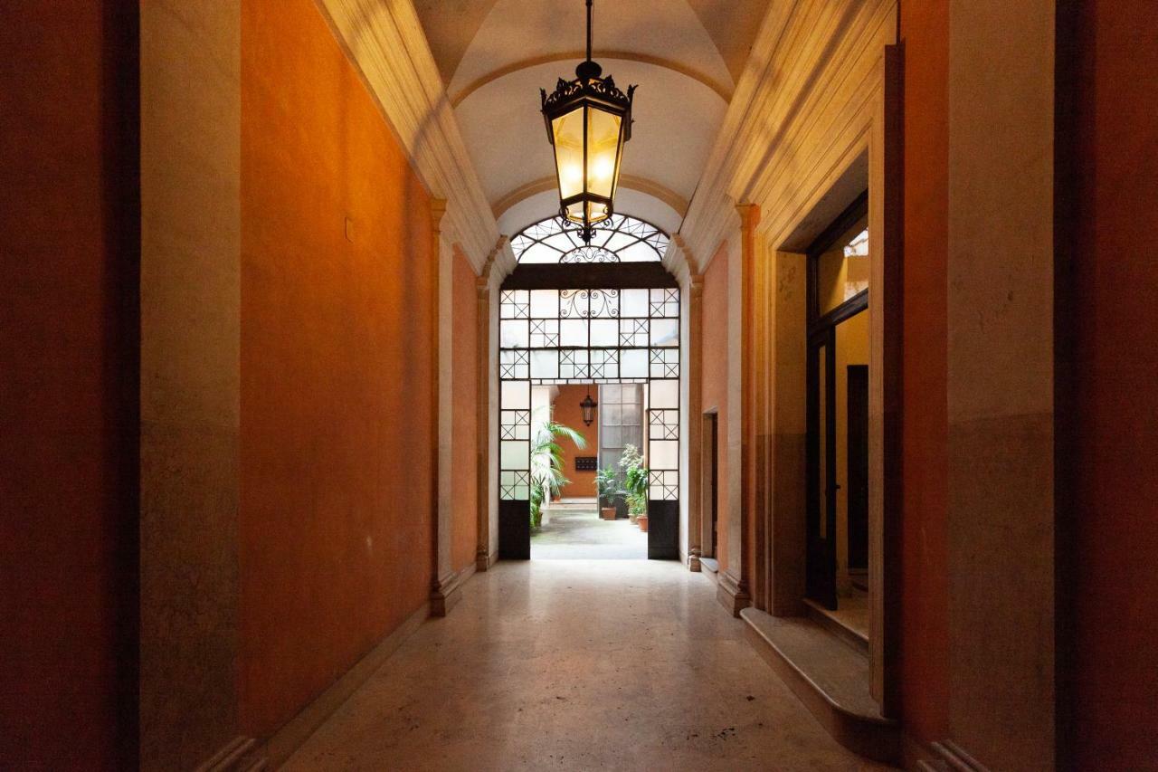 Leonardo Suite Navona Rome Bagian luar foto